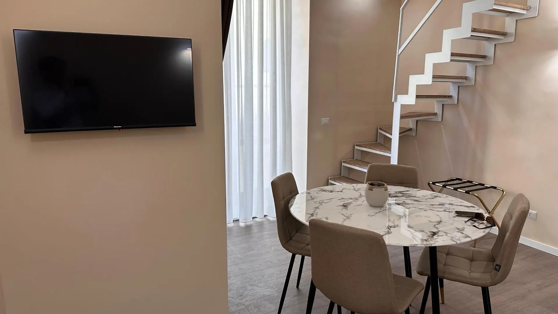 Apartment Appartamento Del Conte - Central Naples