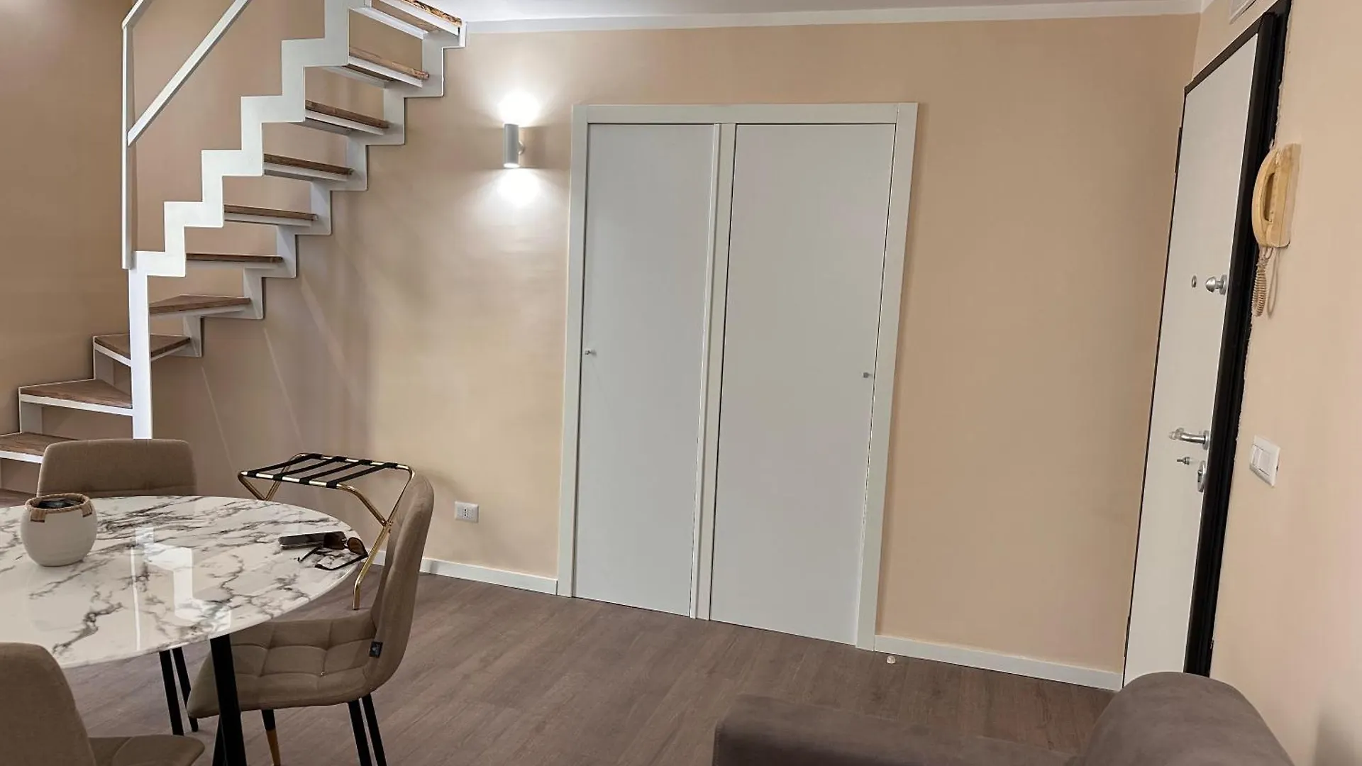 Appartamento Del Conte - Central Naples